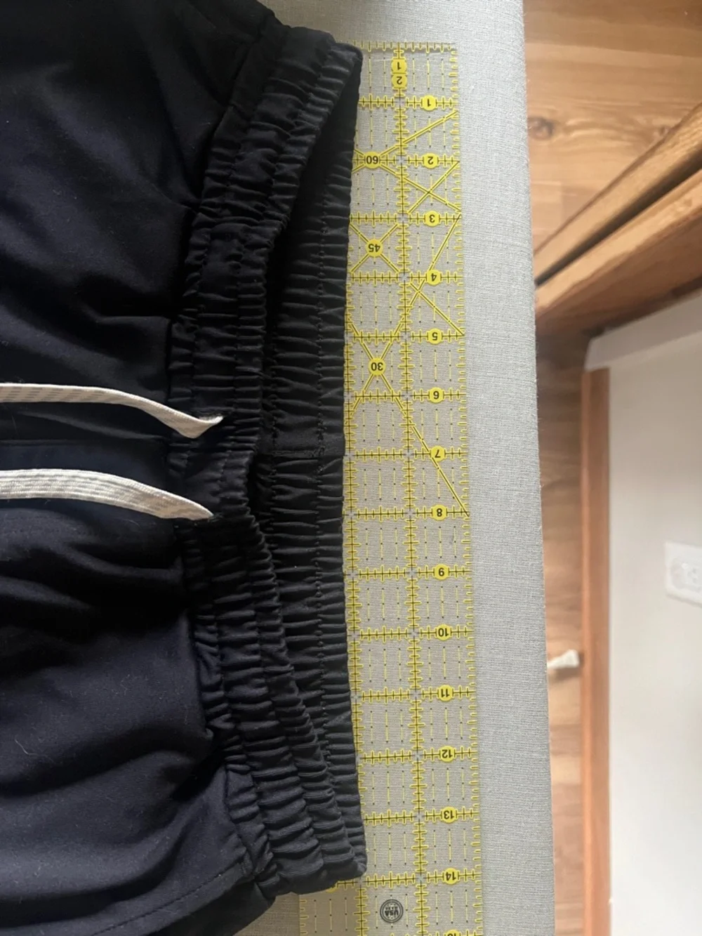 Vuori Medium Sweatpants - Picture 5 of 5